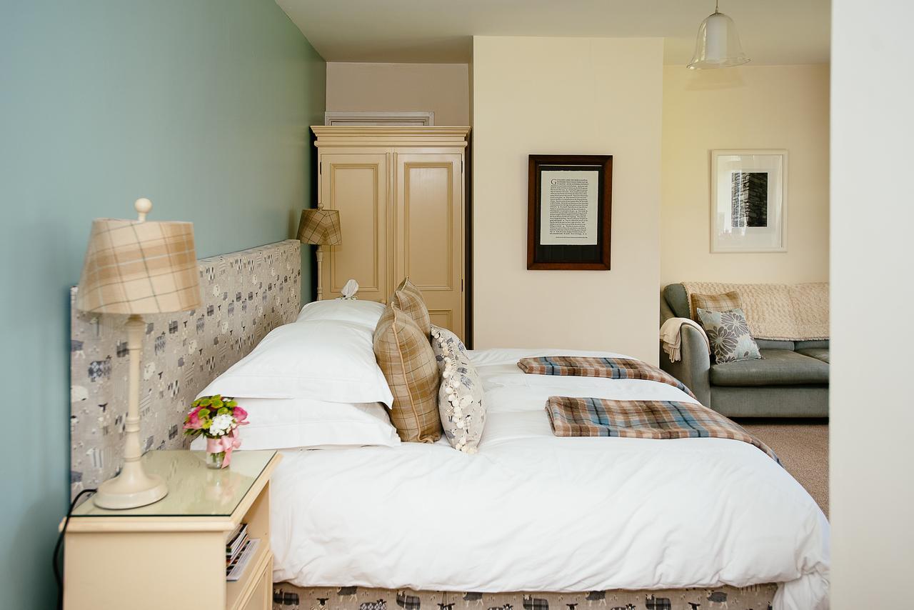 Bed and Breakfast Pickersgill Manor Farm Silsden Екстер'єр фото