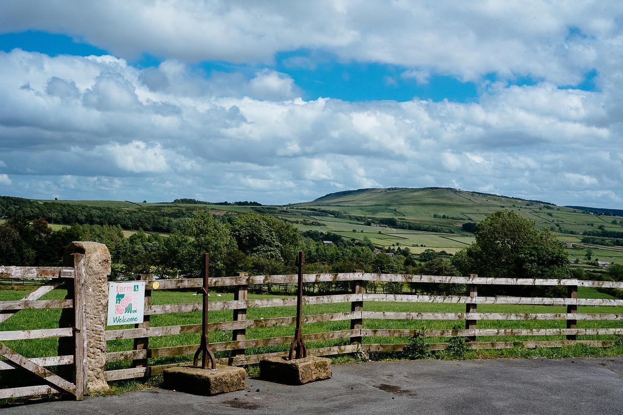 Bed and Breakfast Pickersgill Manor Farm Silsden Екстер'єр фото